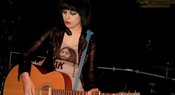 Louise Distras